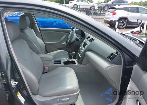 2009 Toyota Camry Hybrid z USA, uszkodzony, nr VIN 4T1BB46K59U071862